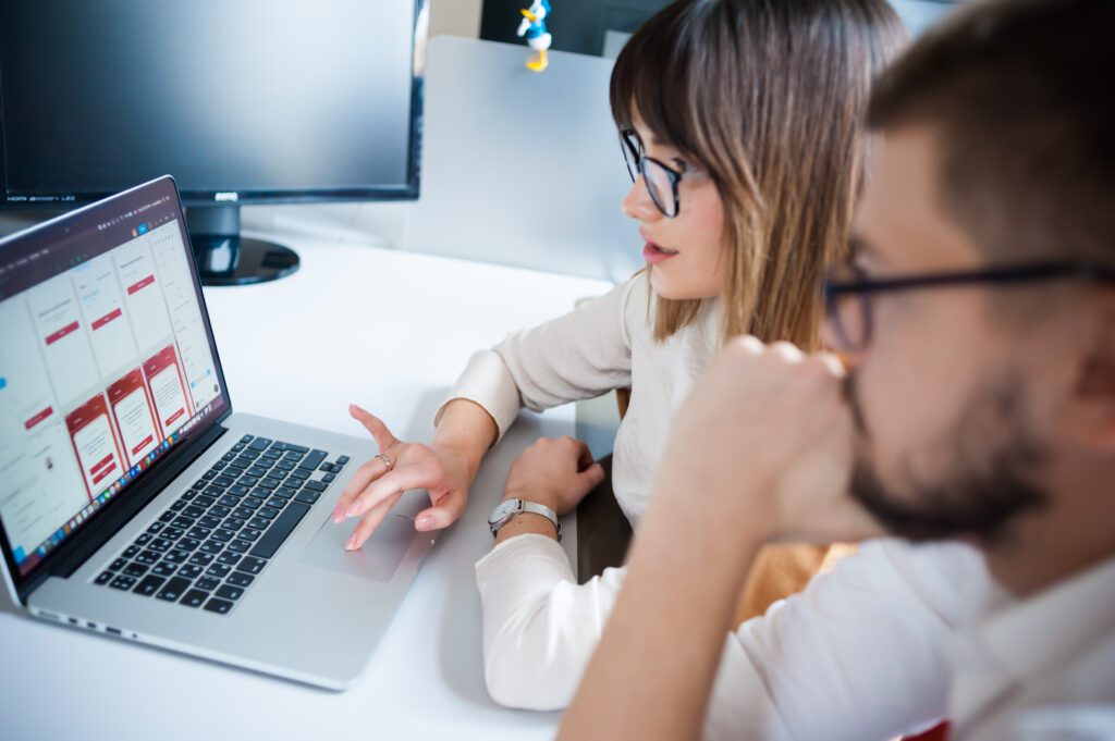 Como usar dados para personalizar conteúdos e aumentar a relevância nas redes estratégias eficazes para marcas