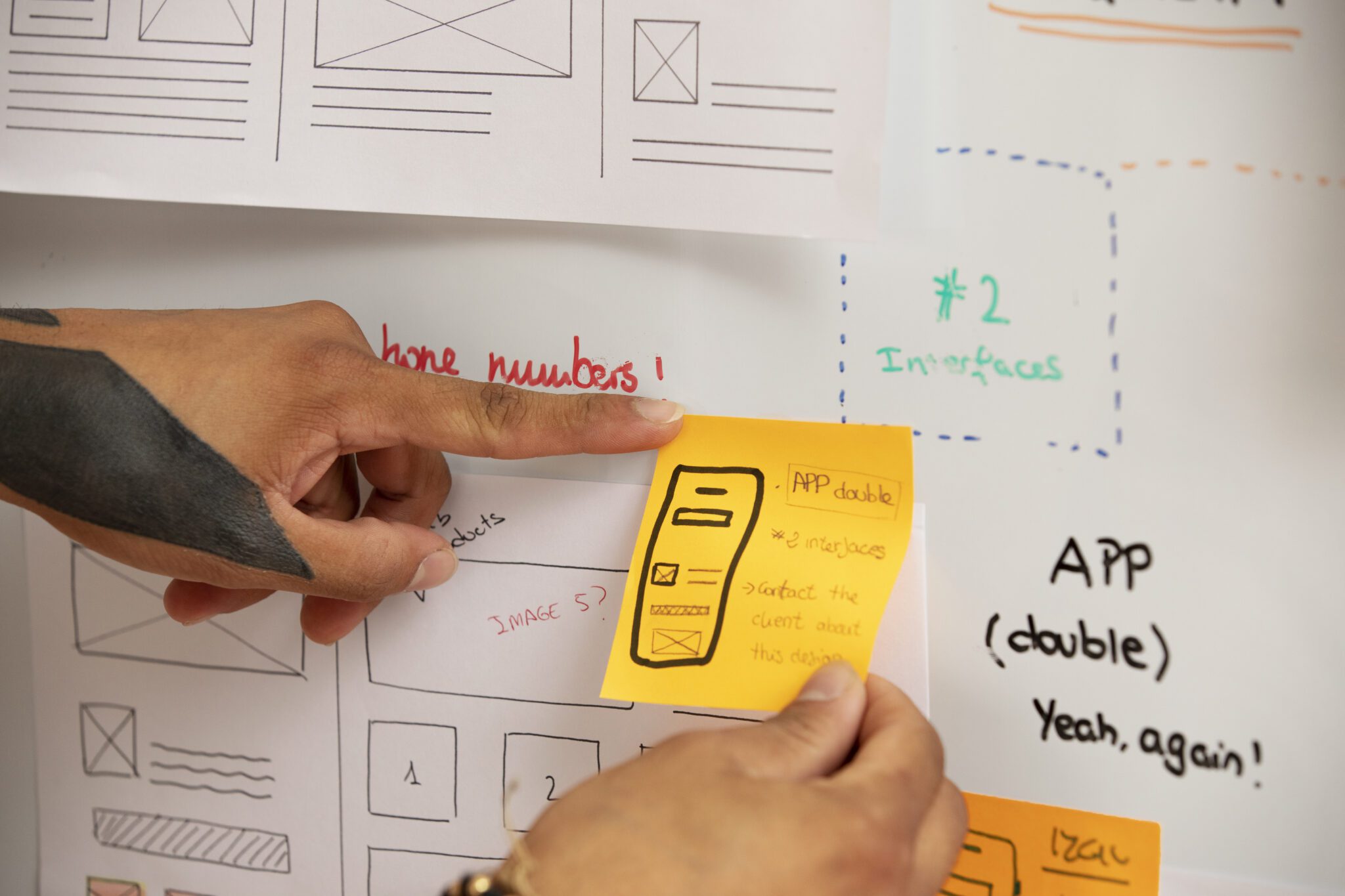 Design Generativo e Inteligência Artificial no Branding Transformando Identidades Visuais com Algoritmos