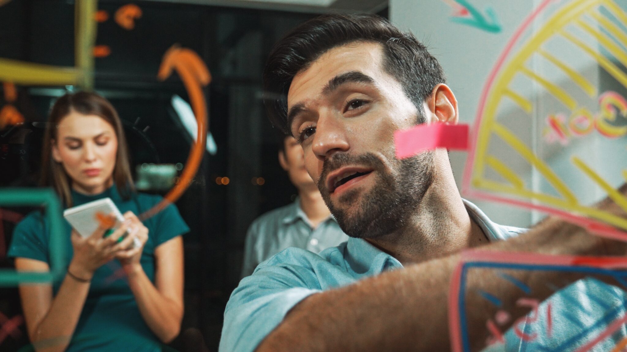 Memes e Cultura Pop Como Usar com Responsabilidade e Criatividade nas Redes Sociais para Engajar Sem Perder a Essência da Marca