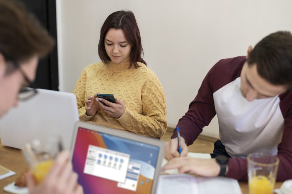 Conteúdo que gera negócio: como transformar blog e redes sociais em máquinas de aquisição